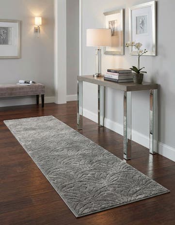 2' x 10' Marilyn Monroe™ Glam Dahlia Runner Rug