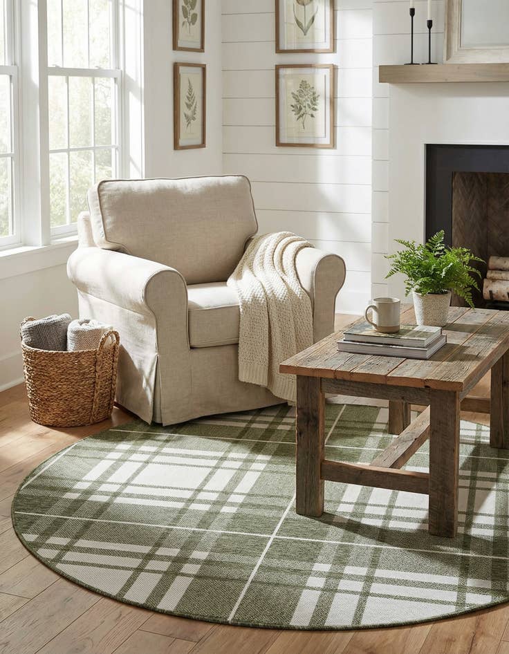 Detail image of 6' x 6'  Washable Checkered Indoor / Outdoor Round Rug