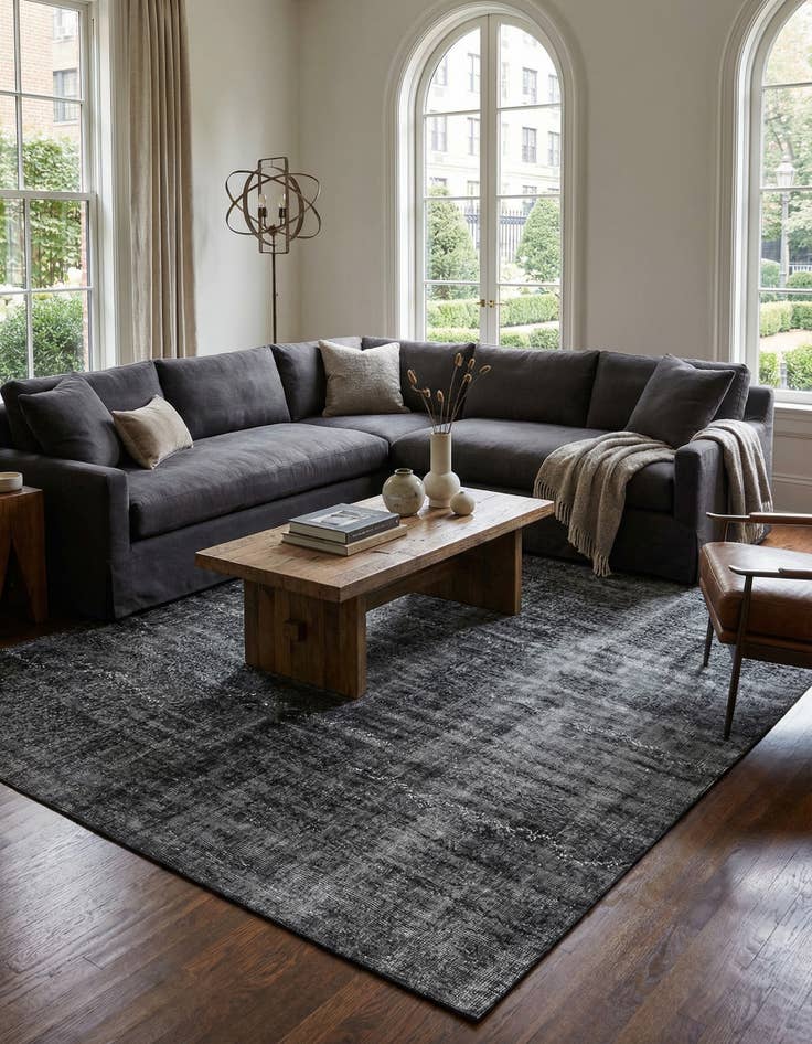 Detail image of 6' 7 x 9' 4 Ultra Vintage Wool Rug