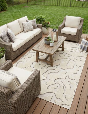 5' x 8' Easy-Clean Sabrina Soto Indoor / Outdoor Rug