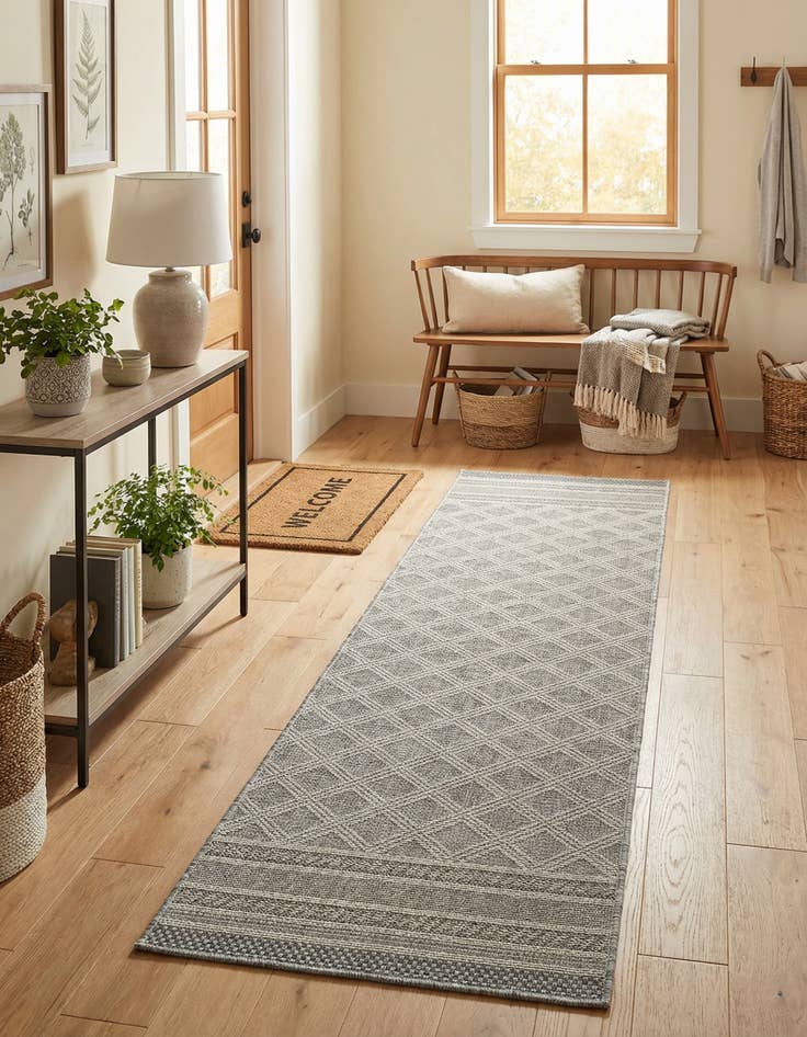 Detail image of 2' x 6' 1 Easy-Clean Trellis Indoor / Outdoor Runner Rug