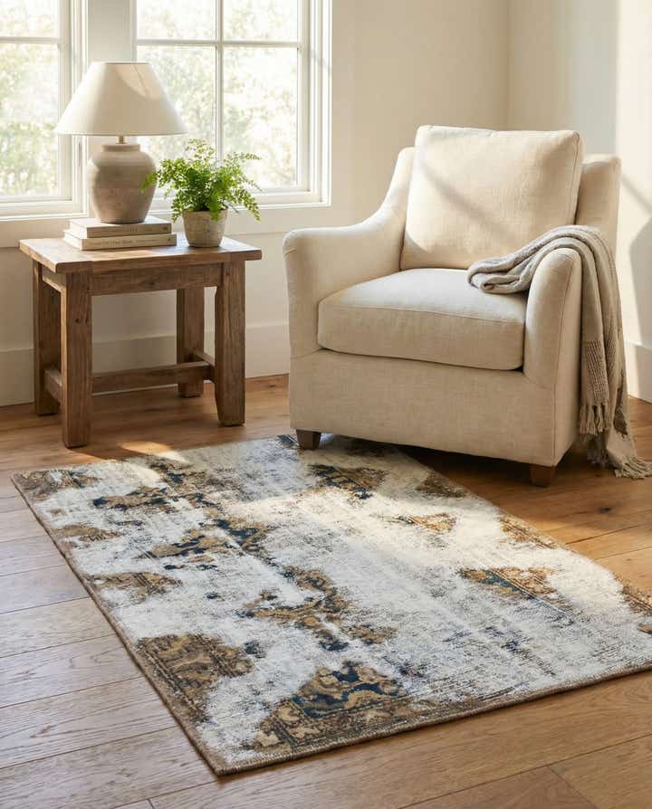 2' 10 x 4' Hand Knotted Ultra Vintage Persian Wool Rug