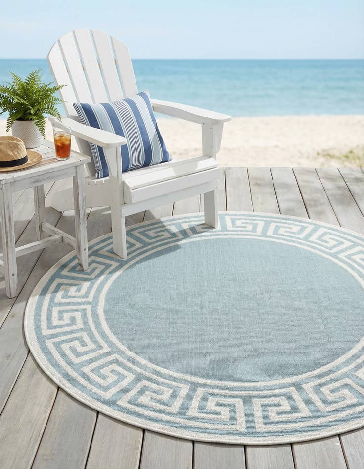 Detail image of 4' x 4'  Washable Coastal Indoor / Outdoor Round Rug