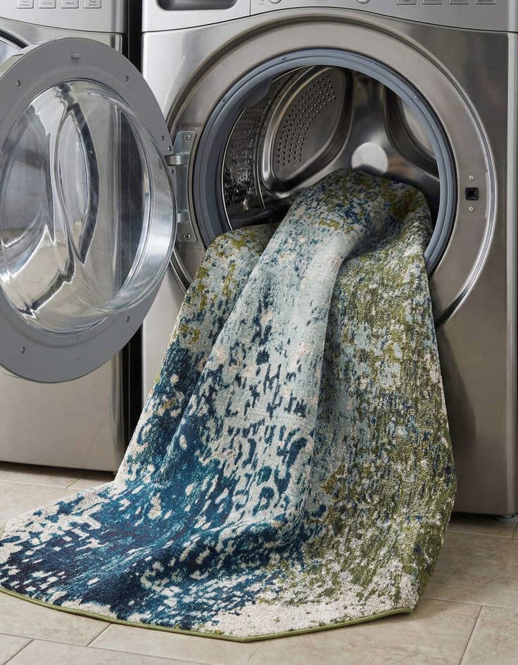 Detail image of 8' x 8'  Washable Casablanca Octagon Rug