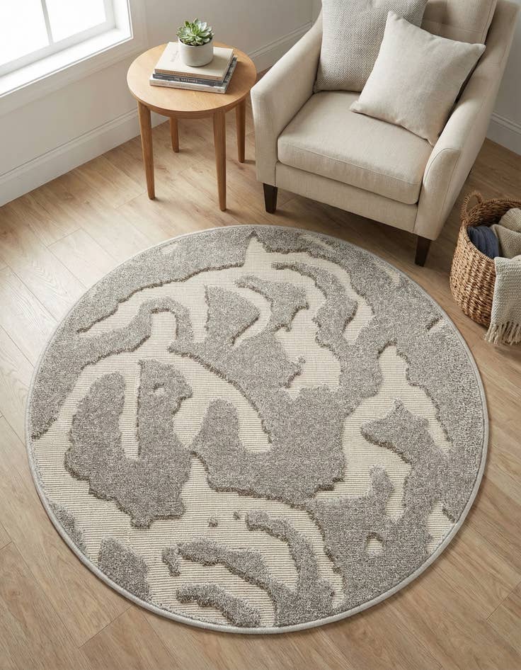 Detail image of  3' x 3'  Washable Sabrina Soto Indoor / Outdoor Round Rug