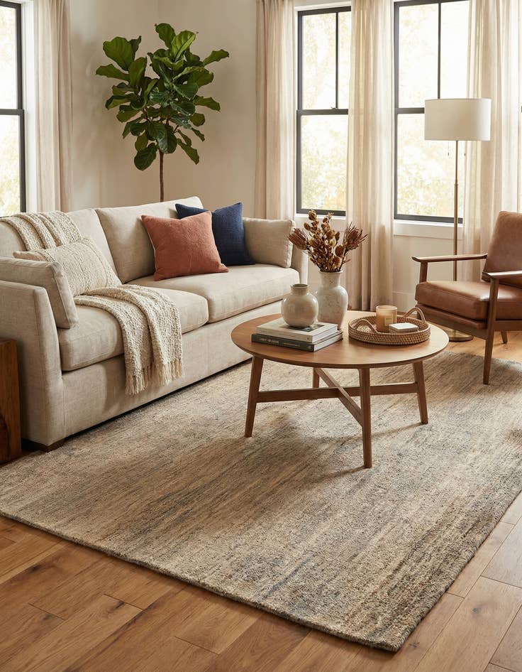 Detail image of 4' 1 x 7' 2  Hand Knotted Darya Wool Rug