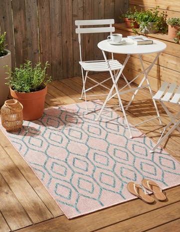 Pink and Aqua Easy-Clean Jill Zarin Turks and Caicos Indoor / Outdoor Rug