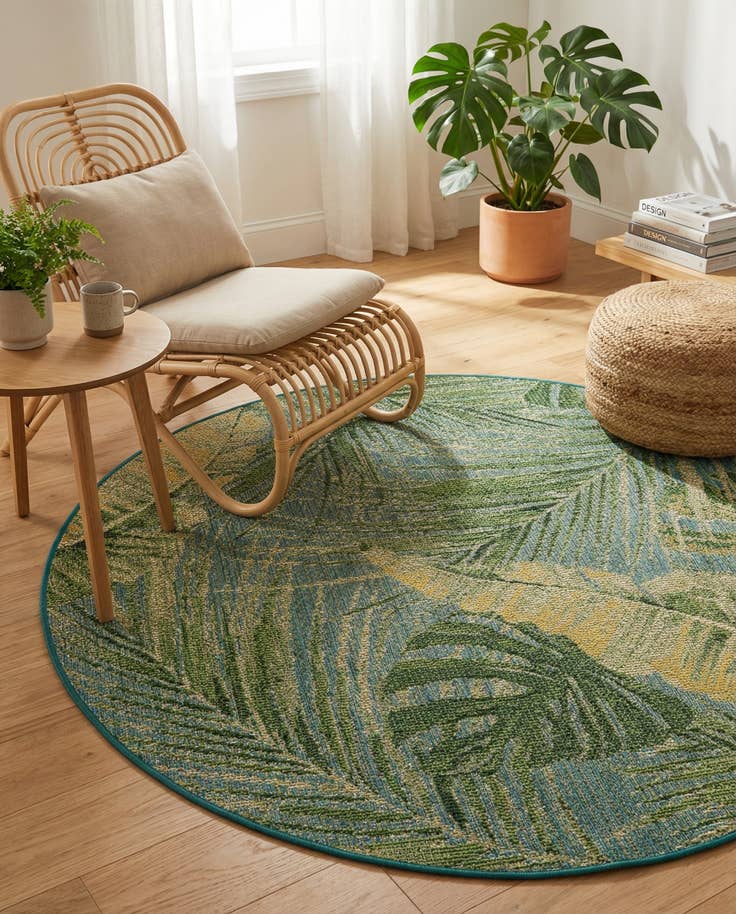 Detail image of 5' x 5' Easy-Clean Botanical Indoor / Outdoor Round Rug