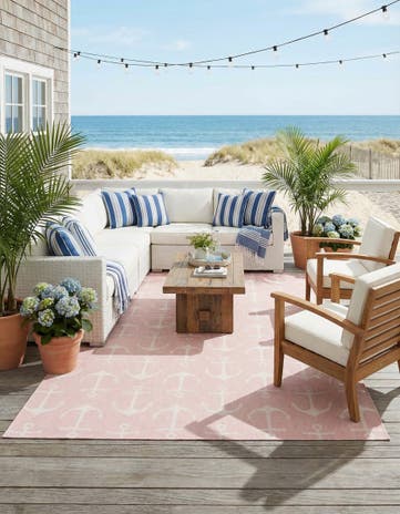 10' x 14' Easy-Clean Coastal Indoor / Outdoor Rug