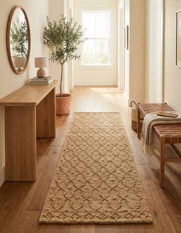 2' 7 x 9' 10 Hand Woven Larsa Jute Runner Rug