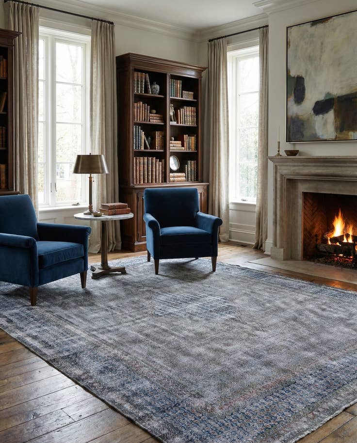 Detail image of 9' 9 x 12' 10 Vintage Royal Wool Rug