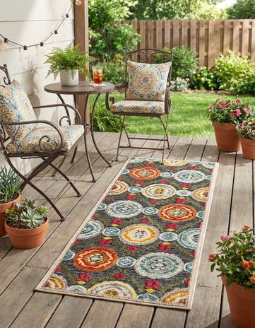 Gray Easy-Clean Casablanca Indoor / Outdoor Runner Rug