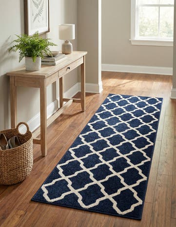 2' x 6' Lattice Runner Rug