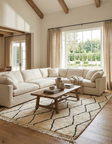 4' 9 x 8' Hand Knotted Moroccan Wool Rug