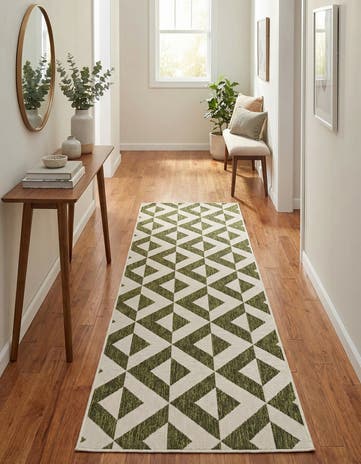 Green Easy-Clean Jill Zarin Napa Indoor / Outdoor Runner Rug