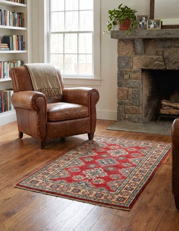 2' 8 x 4' Hand Knotted Kazak Rug