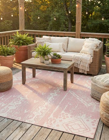 7' x 7' Easy-Clean Bohemian Indoor / Outdoor Square Rug
