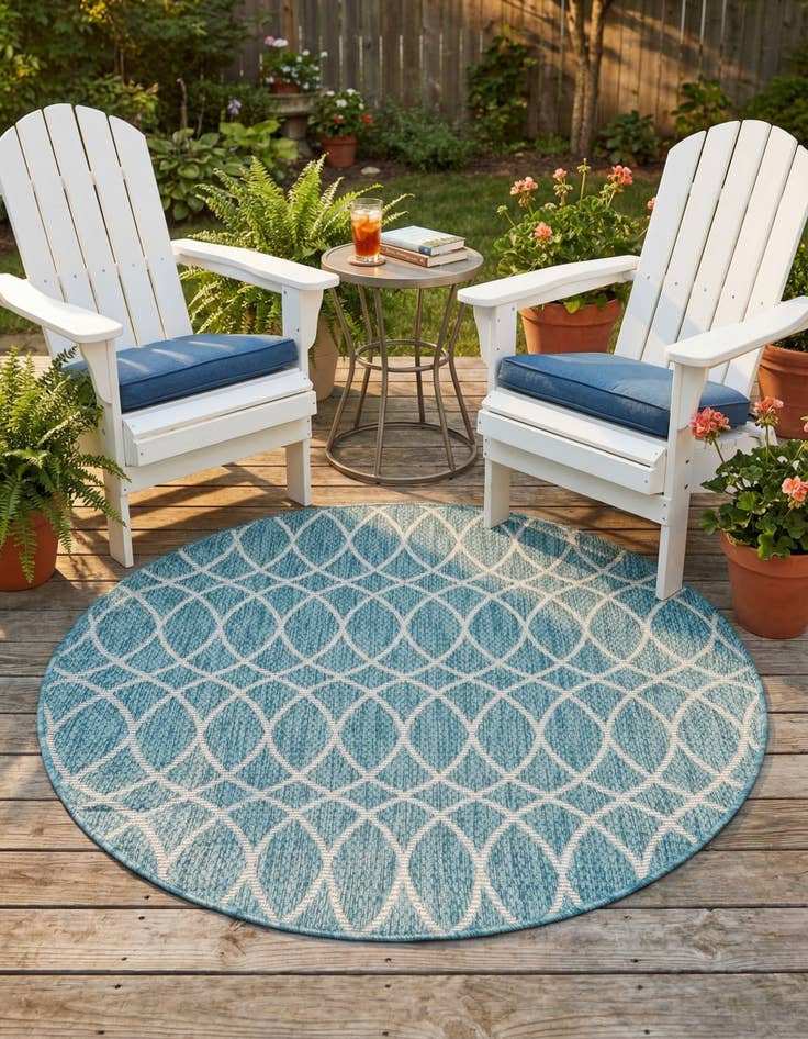 Detail image of 4' x 4' Easy-Clean Trellis Indoor / Outdoor Round Rug
