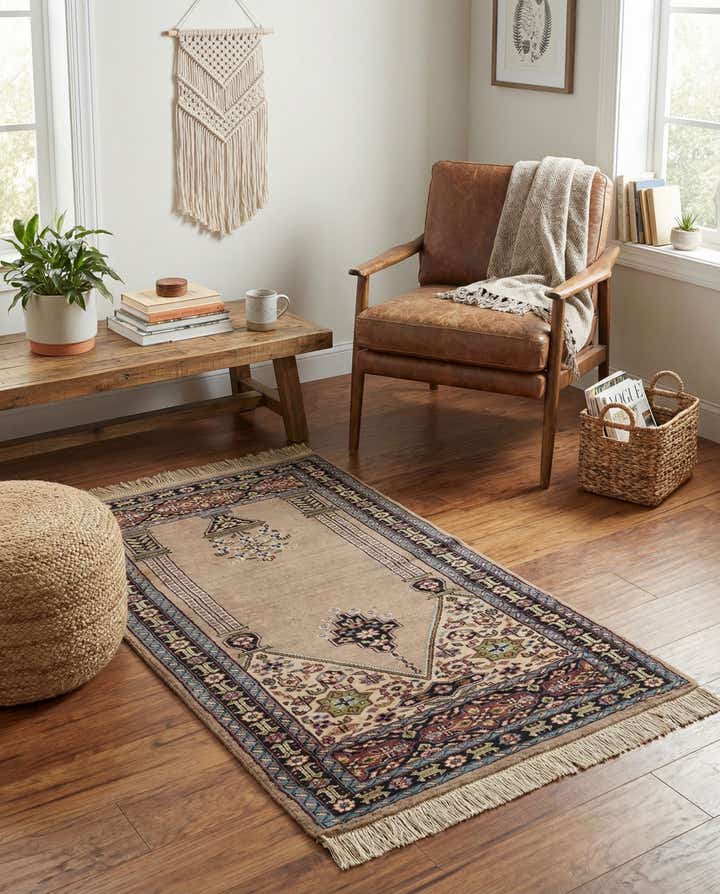 2' 8 x 4' 5 Hand Knotted Lahour Oriental Wool Rug