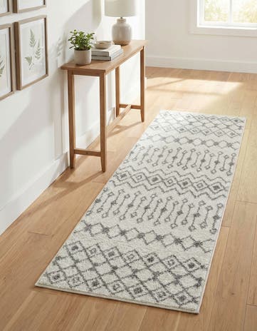 2' x 5' 3 Moroccan Trellis Runner Rug