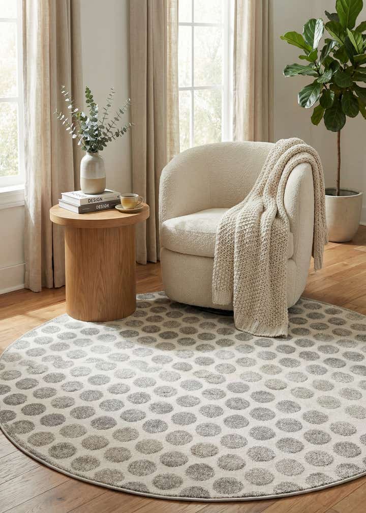 7' 10 x 7' 10 Easy-Clean Sabrina Soto Indoor / Outdoor Round Rug