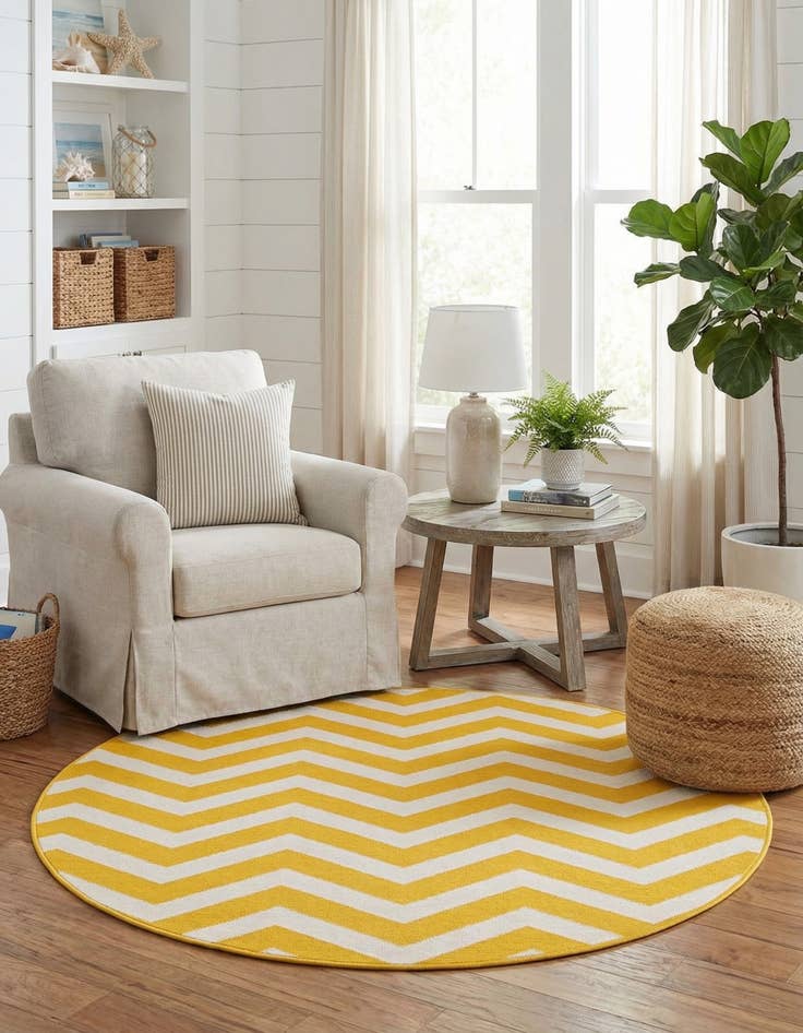 Detail image of 4' x 4'  Washable Coastal Indoor / Outdoor Round Rug