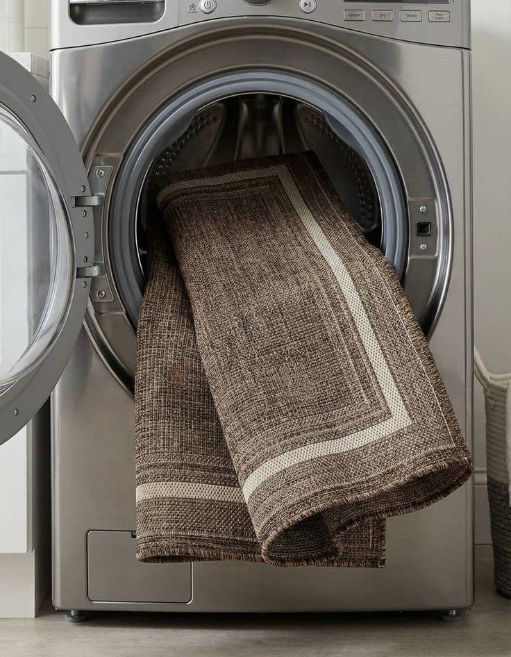 Detail image of 3' 1 x 5' 3  Washable Border Indoor / Outdoor Rug