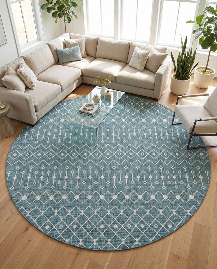 Detail image of 10' 8 x 10' 8 Easy-Clean Trellis Indoor / Outdoor Round Rug