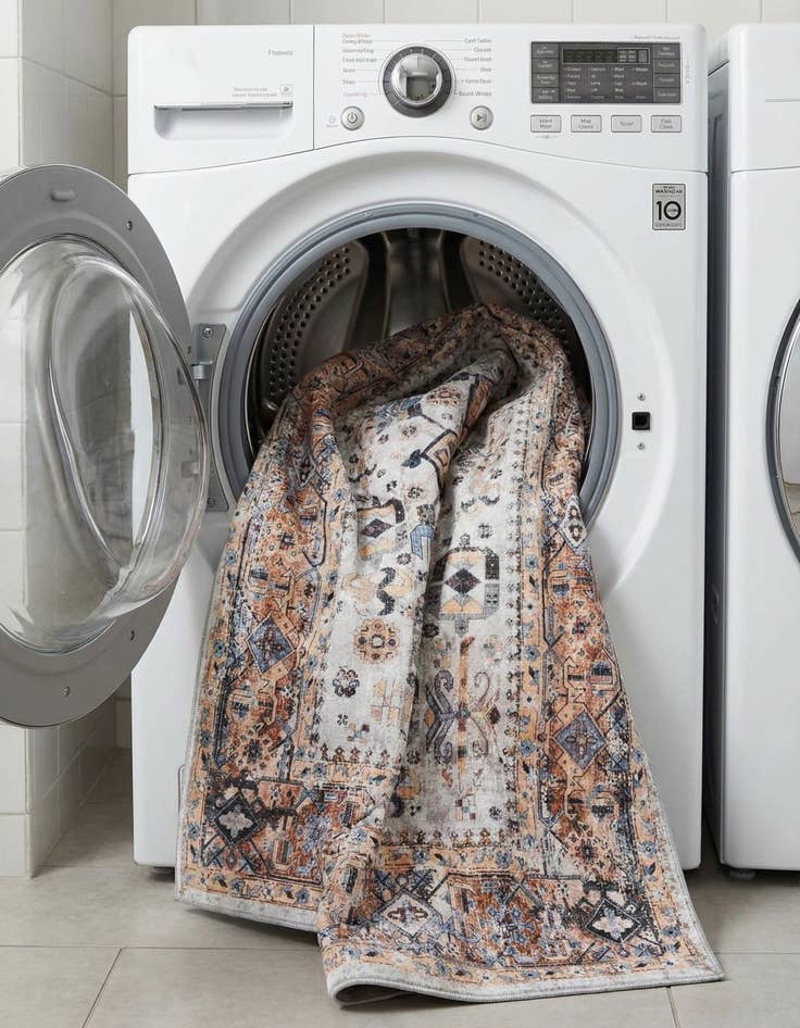 Detail image of 7' 1 x 7' 1  Washable Yara Square Rug