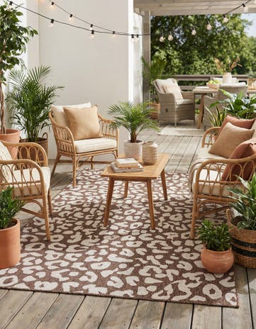 5' 3 x 8' Easy-Clean Safari Indoor / Outdoor Rug