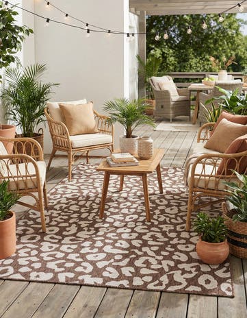 5' 3 x 8' Easy-Clean Safari Indoor / Outdoor Rug