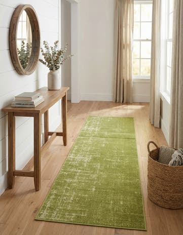 Green Valencia Runner Rug