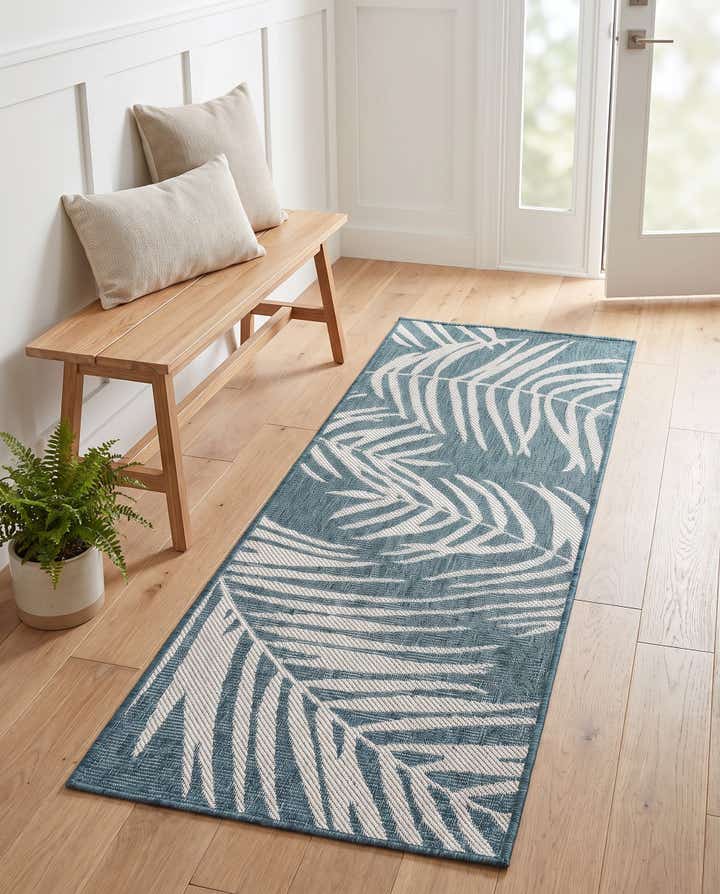2' x 5' Easy-Clean Botanical Indoor / Outdoor Runner Rug