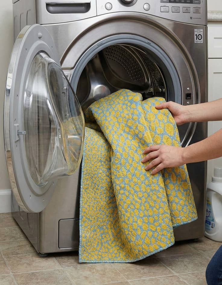 Detail image of 7' 10 x 7' 10  Washable Jill Zarin Cape Town Indoor / Outdoor Square Rug