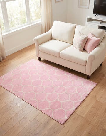 4' x 6' Lattice Frieze Rug