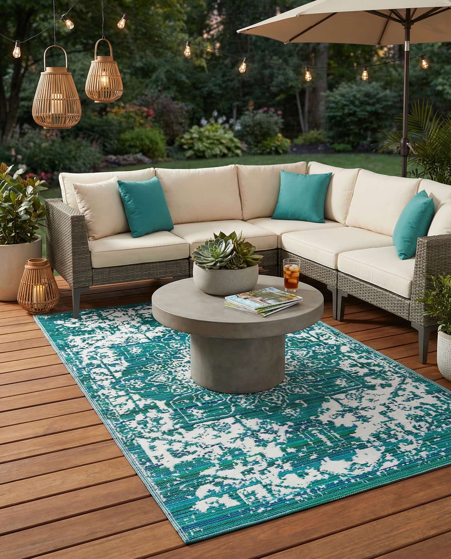 5' x 8' Easy-Clean Vista Breeze Indoor / Outdoor Rug