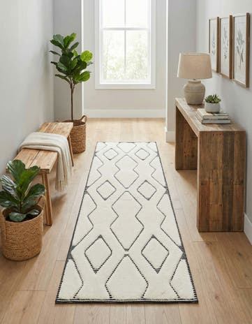 Ivory White Prismatic Runner Rug