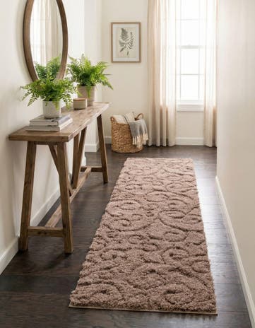 2' 7 x 10' Botanical Shag Runner Rug