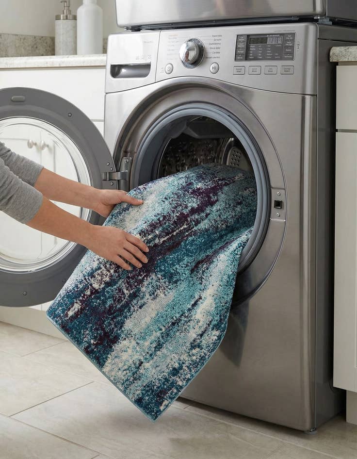 Detail image of 3' 3 x 5' 3  Washable Barcelona Rug