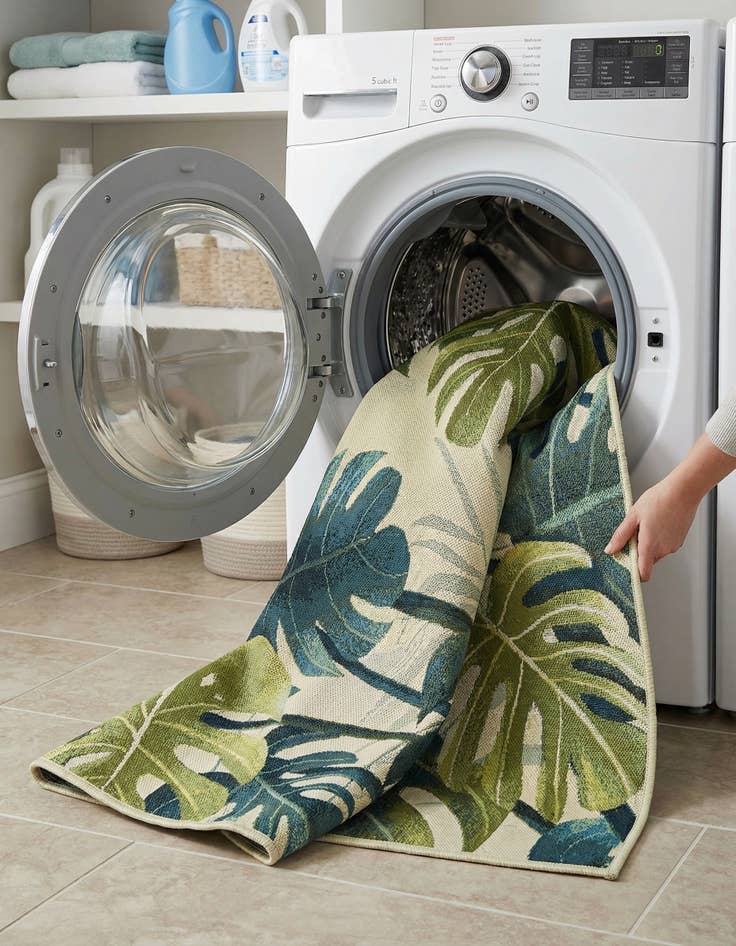 Detail image of  7' x 10'  Washable Botanical Indoor / Outdoor Rug