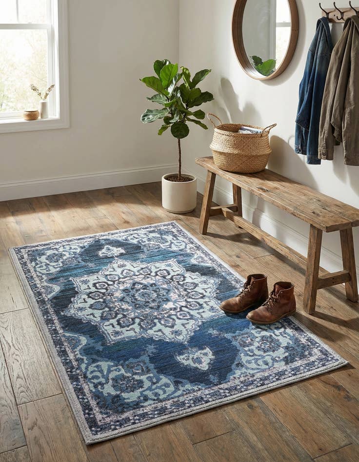 Detail image of 2' x 3'  Washable Renaissance Rug