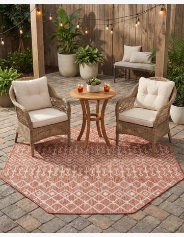 5' 3 x 5' 3 Easy-Clean Trellis Indoor / Outdoor Octagon Rug