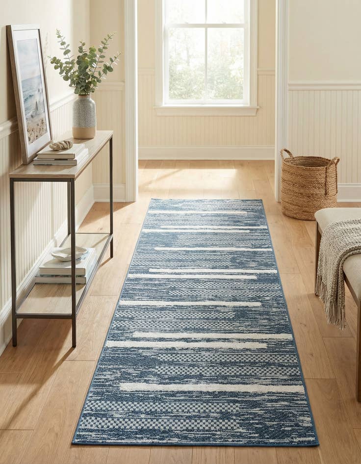 Detail image of  2' 7 x 8' Abbey Runner Rug