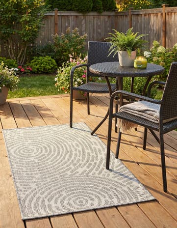2' x 3' Easy-Clean Modern Indoor / Outdoor Rug
