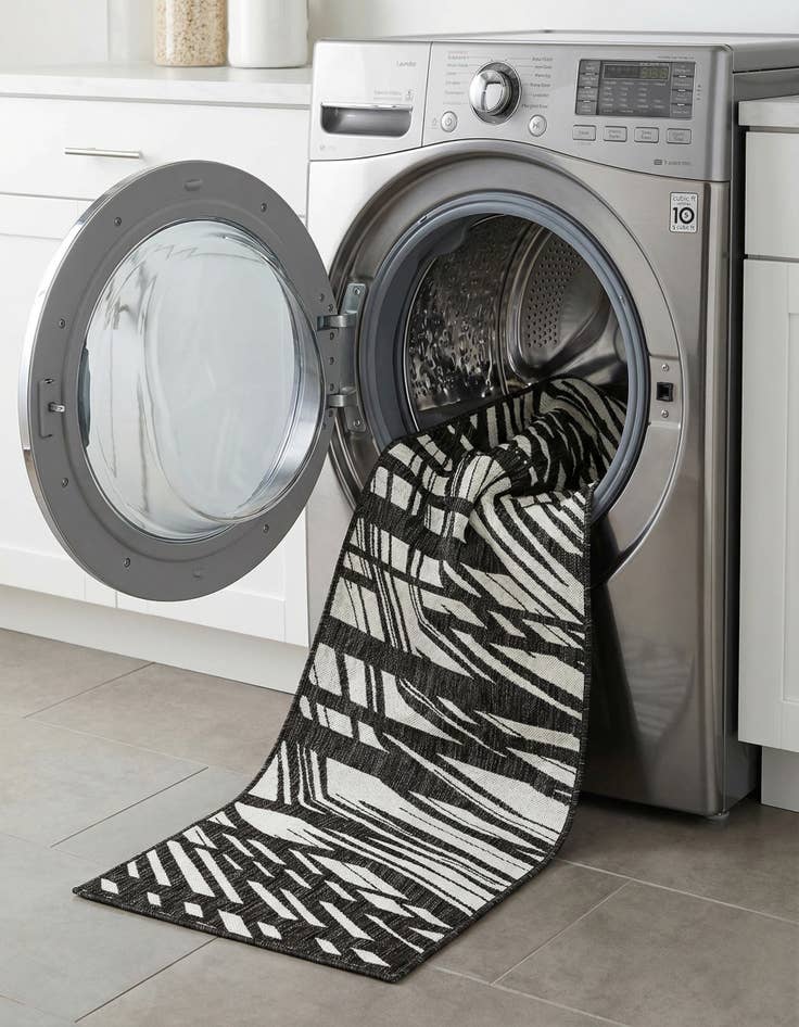 Detail image of 2' 7 x 12'  Washable Modern Indoor / Outdoor Runner Rug