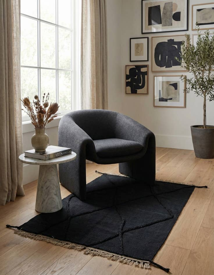 Detail image of 3' 6 x 5' 3  Hand Woven Kilim Modern Wool Rug