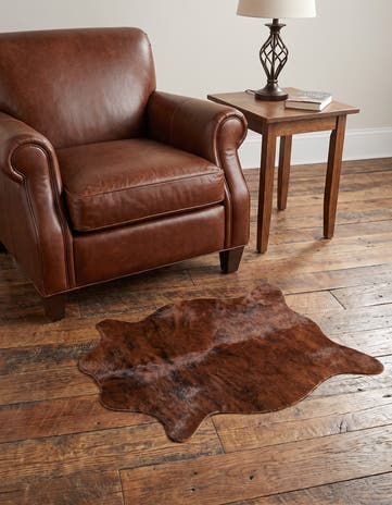 1' 8 x 2' 6 Cowhide Leather Rug