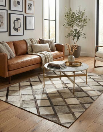 4' 1 x 6' 3 Cowhide Stocks Rug