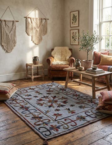 4' 4 x 5' 7 Hand Woven Kilim Suzani Wool Rug