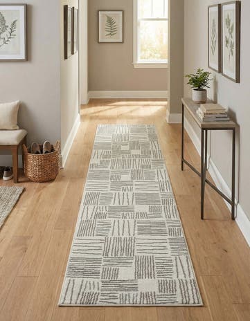 2' 7 x 12' Hanahan Runner Rug